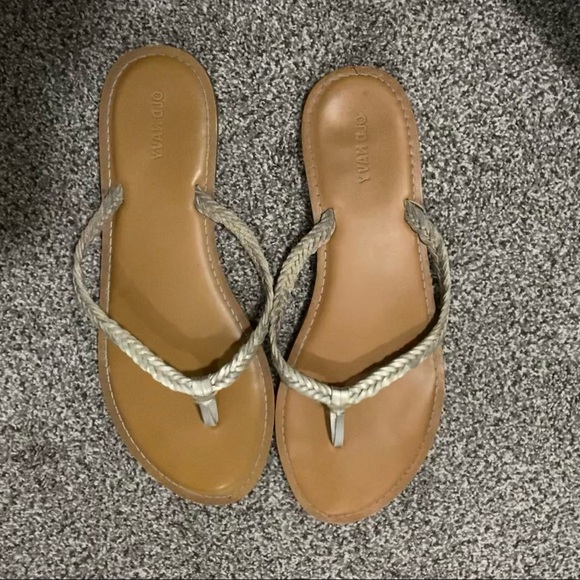 Old Navy Braided Sandals - Picture 1 of 3
